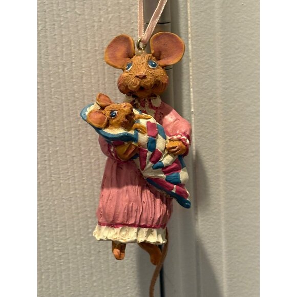 Kurt Adler Hole in the Wall Gang Mouse Mother & Baby Christmas Ornament Quilt - Picture 1 of 3